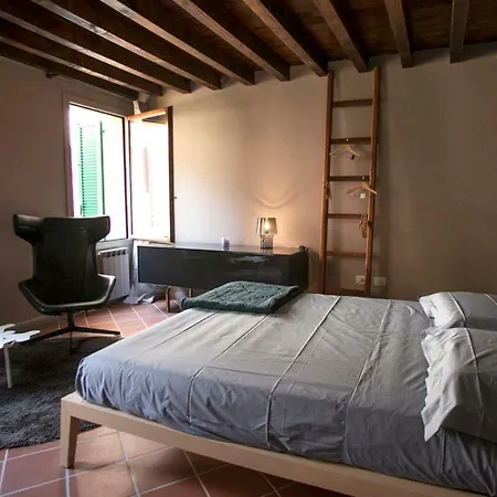 Ca Tugnin Dill Cich アパート